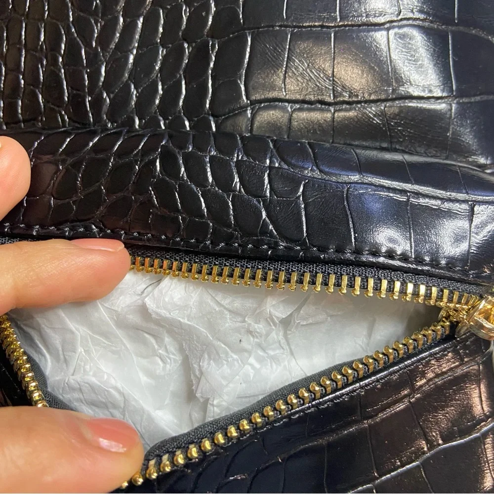 NWOT Lulus Getting Places Black Crocodile Embossed Mini Backpack - Picture 9 of 13